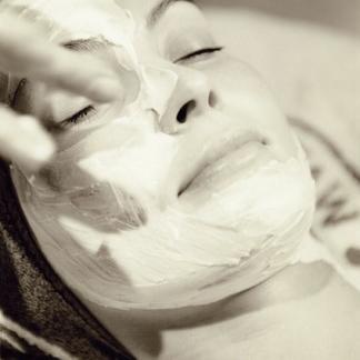 Relaxing Back, Neck & Shoulder Massage with Essential Rose Facial - 1 Hour - Spa Living 